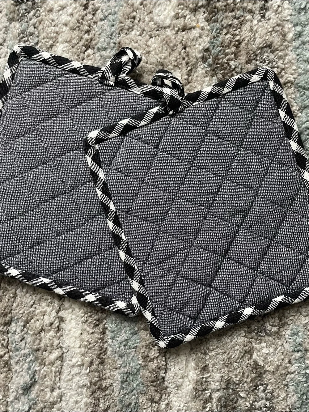 Kay Dee designs Quilted Cotton Pot Holders with Family farmhouse design